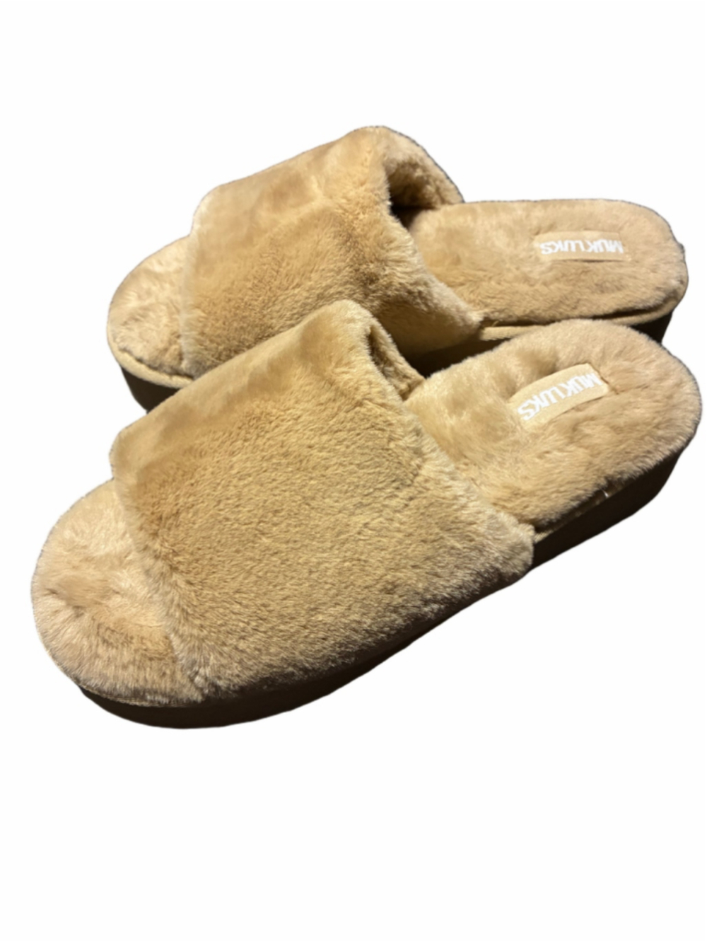 Women's MUK LUKS Faux Fur Slippers Beige Size 7.5